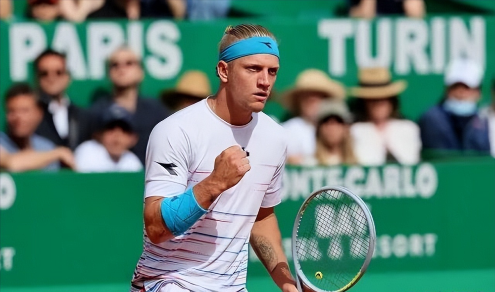 开云体育下载-IG碾压HKA，Ruler开启传奇时刻激烈交锋小组赛，强势挺进下一轮