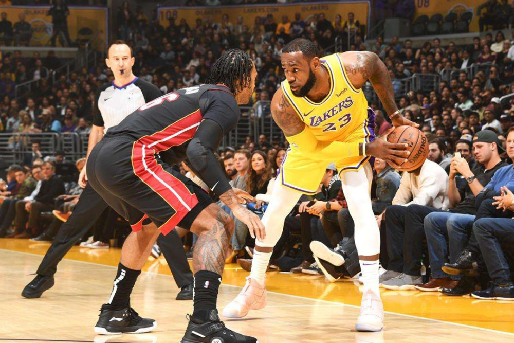 开云体育下载-包含赔率变化决赛震撼开打，巅峰对决引爆全场的词条